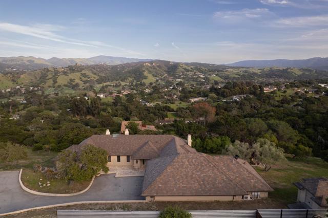 54 Corral De Tierra Road, Salinas CA: https://media.crmls.org/mediaz/0f9c2574-f2b5-44e7-85b4-5e60e758a1d5.jpg