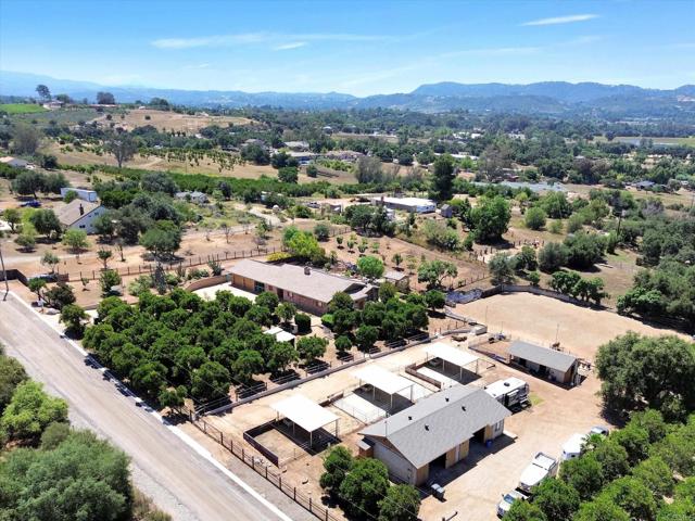 29481 Miller Road, Valley Center CA: https://media.crmls.org/mediaz/0f9d65cf-7776-4ac5-b535-bb3050163a9d.jpg