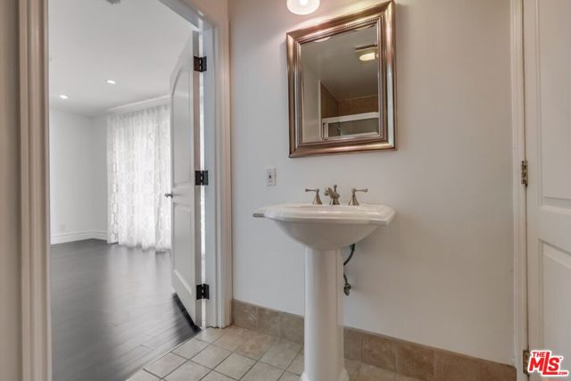 114 S Layton Drive, Los Angeles CA: https://media.crmls.org/mediaz/0f9e5ca6-a790-4b4d-b567-bbf7352bd69f.jpg