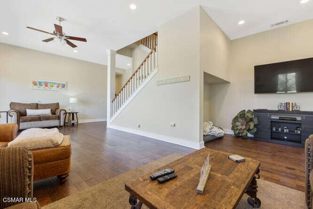 2107 Speck Ln Thousand Oaks CA-small-032