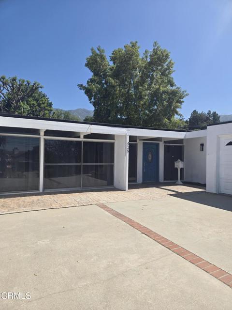 439 E Greystone Avenue, Monrovia CA: https://media.crmls.org/mediaz/0f9ecaf1-177e-43cb-9d8a-178412d0f859.jpg