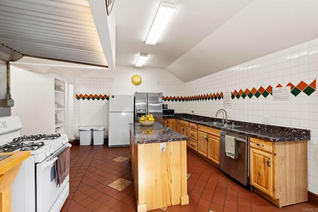 22228 Crestline Road, Palomar Mountain CA: https://media.crmls.org/mediaz/0f9fc048-6474-4284-a5d0-e8dcc3762c23.jpg