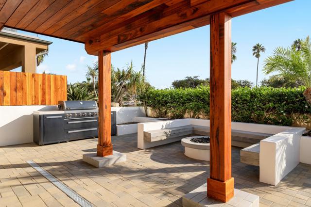 2623 Ocean Front Walk, San Diego CA: https://media.crmls.org/mediaz/0f9ff2a0-a408-4da7-8802-82fe833ab73c.jpg