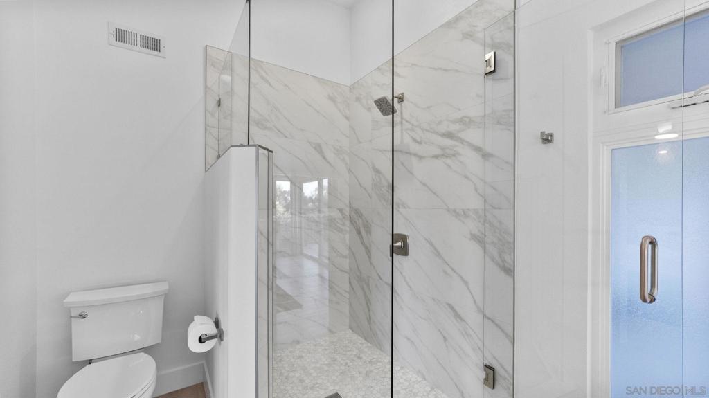 MLS #250043046SD image #36