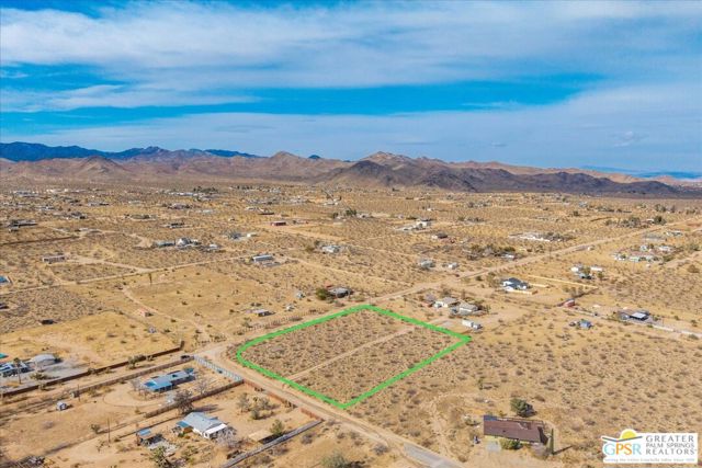 0 Perris Street, Yucca Valley CA: https://media.crmls.org/mediaz/0fa031af-cab5-420c-94f2-12fc1ea4c54b.jpg