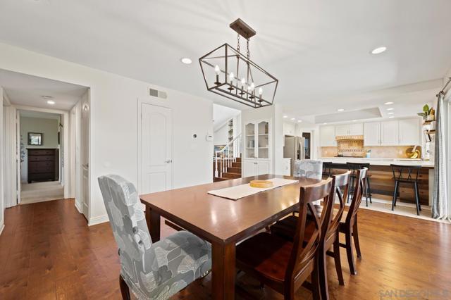 4048 Raffee Dr, San Diego CA: https://media.crmls.org/mediaz/0fa10207-8506-43f7-83fb-82ff602811a1.jpg