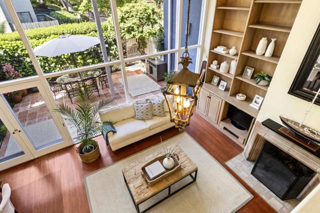 1721 Stone Pine Lane, Menlo Park CA: https://media.crmls.org/mediaz/0fa102e5-4081-4389-bbe9-03696d88730a.jpg