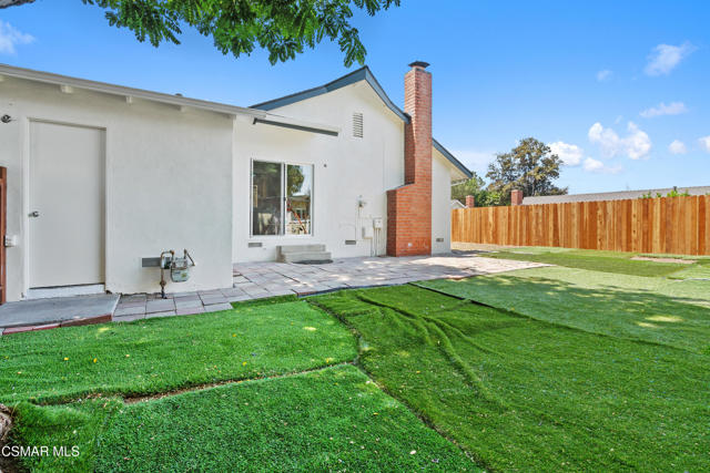 951 Tapies Court, Newbury Park CA: https://media.crmls.org/mediaz/0fa18a37-1339-4f33-9042-322163fb68a0.jpg