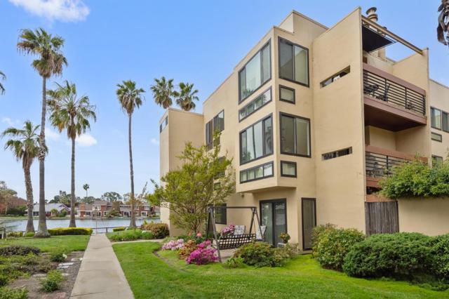 918 Beach Park Boulevard, Foster City CA: https://media.crmls.org/mediaz/0fa3b8c2-a725-4bb4-921d-413e03dd4cd4.jpg