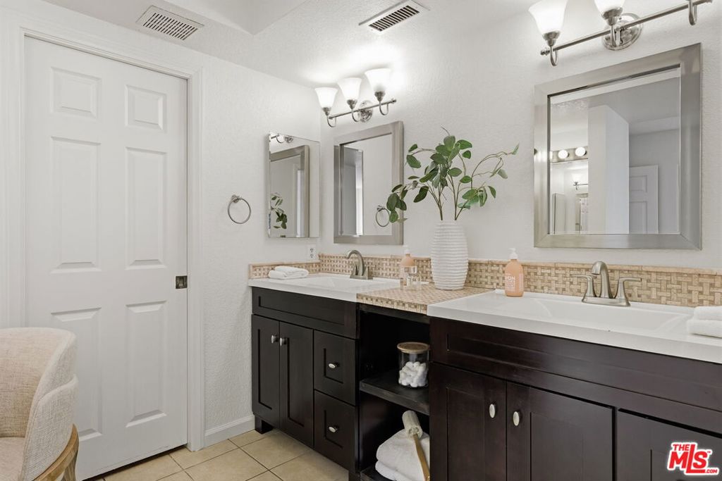 2120 Coast Highway - photo 18