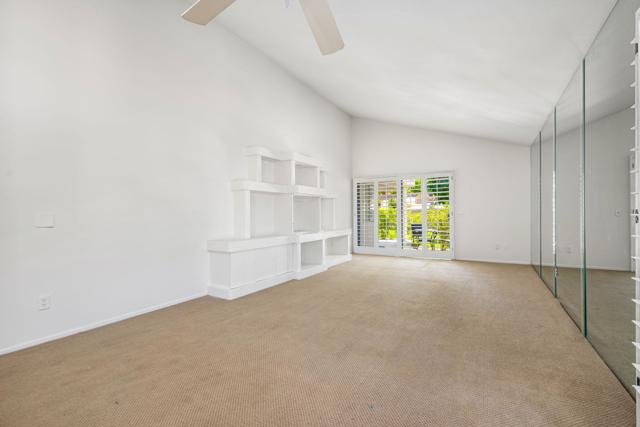 72499 Sandstone Lane, Palm Desert CA: https://media.crmls.org/mediaz/0fa42016-1937-49eb-898a-9a275a791a11.jpg