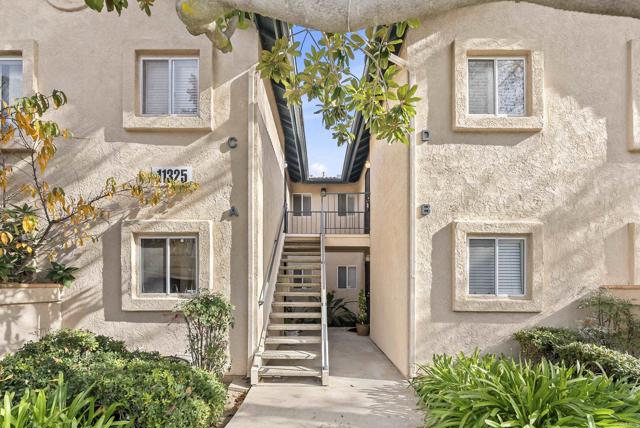 Detail Gallery Image 3 of 33 For 11325 Avenida De Los Lobos Unit D, San Diego,  CA 92127 - 1 Beds | 1 Baths