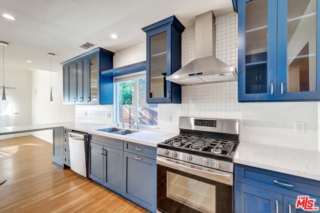 5400 W 82nd Street, Los Angeles CA: https://media.crmls.org/mediaz/0fa5a127-3fba-4c4f-9437-9c32d9b6f108.jpg