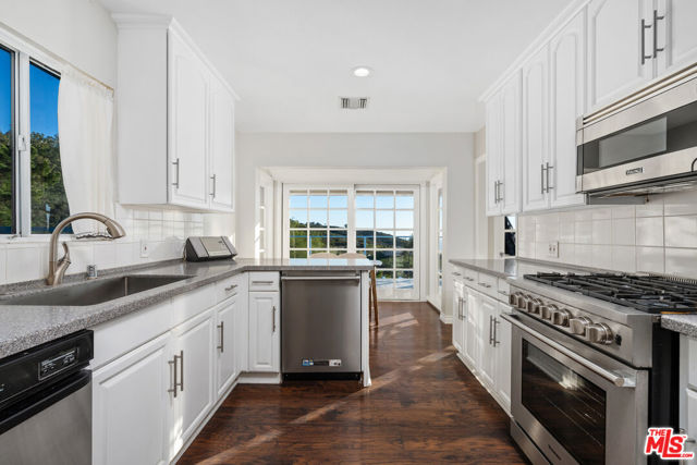 9402 Houston Road photo 12