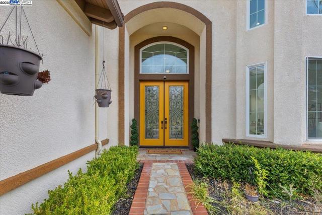 2848 E Cog Hill Ter, Dublin CA: https://media.crmls.org/mediaz/0fa62fa4-ec59-4f35-8a7e-a1eb9373ef5c.jpg