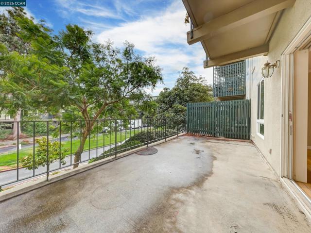 820 N Delaware St, San Mateo CA: https://media.crmls.org/mediaz/0fa752c9-2fba-4439-970e-1ee63e24f36b.jpg