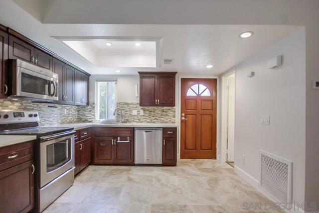 Image 13 of 34 For 9280 Towne Centre Dr  41