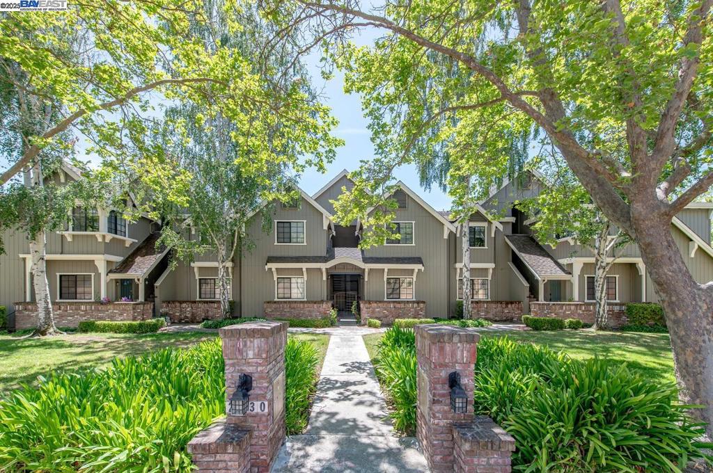 2030 Canyon Woods Drive #F