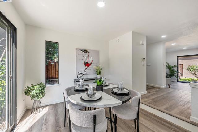 3810 Burton Cmn, Fremont CA: https://media.crmls.org/mediaz/0fa80a39-ac89-4b96-9b95-75e712880d56.jpg