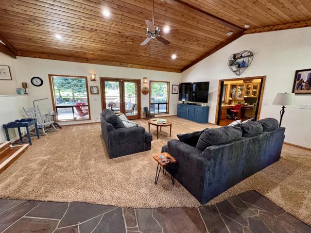 14543 Kathy Lane, Pioneer CA: https://media.crmls.org/mediaz/0fa8e64a-cd94-4cd6-8a1f-f270840c1a9e.jpg