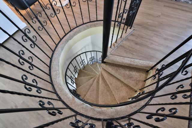 1777 Dahill Lane, Hayward CA: https://media.crmls.org/mediaz/0faaaa83-4b61-4ff6-b3d5-9ef4f4f5e4fc.jpg