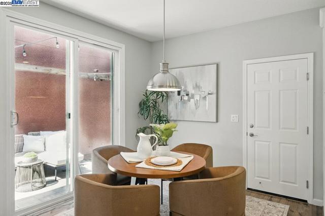 218 Stratus Cmn, Livermore CA: https://media.crmls.org/mediaz/0fab683a-243f-46c5-a39e-1312862610b0.jpg