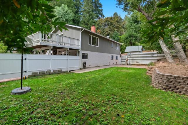 21564 Mary Alice Way, Los Gatos CA: https://media.crmls.org/mediaz/0fac2166-2337-4432-b183-8fb988cc9013.jpg