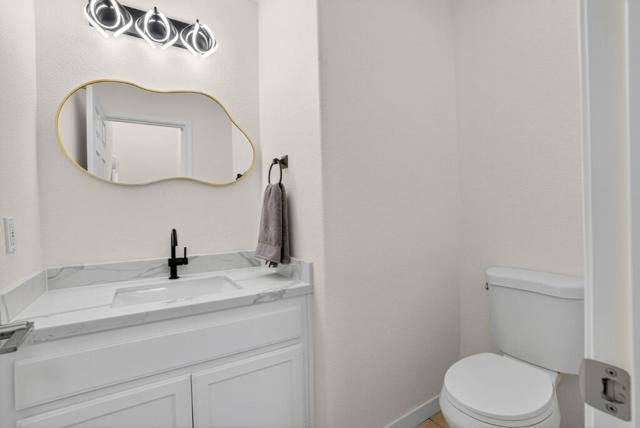 612 Villa Centre Way, San Jose CA: https://media.crmls.org/mediaz/0fac2cf9-774c-4132-bff3-b48d3e6c6eb5.jpg