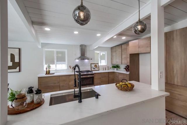 Detail Gallery Image 8 of 16 For 4941 Baja Ct, San Diego,  CA 92115 - 4 Beds | 2 Baths