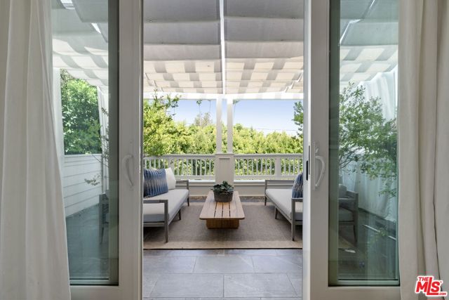 5 Bed Home for Sale in Los Angeles, California