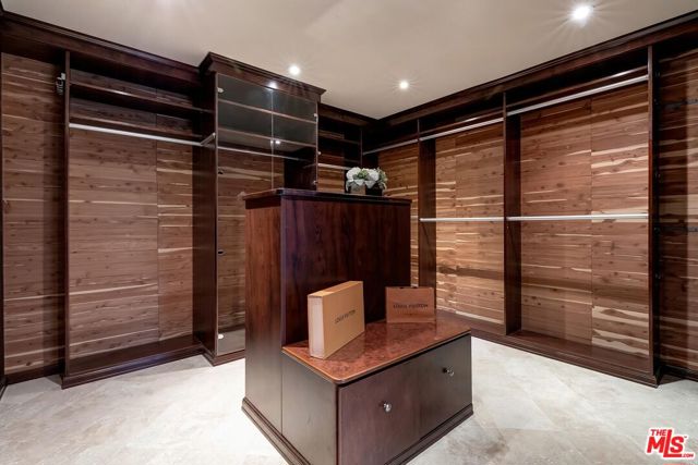 Drew Fenton | 1060 Chantilly Road Los Angeles CA | MLS: 7551623