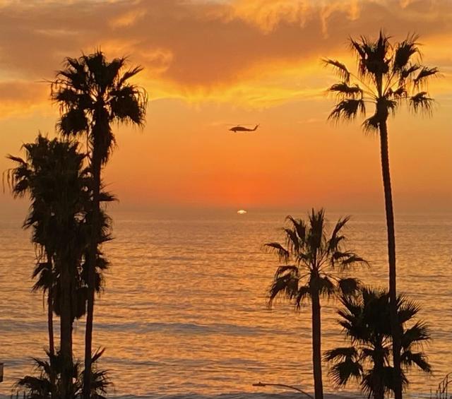 249 Playa Del Norte, La Jolla CA: https://media.crmls.org/mediaz/0faf80d5-9af1-4164-a974-44107955eeda.jpg