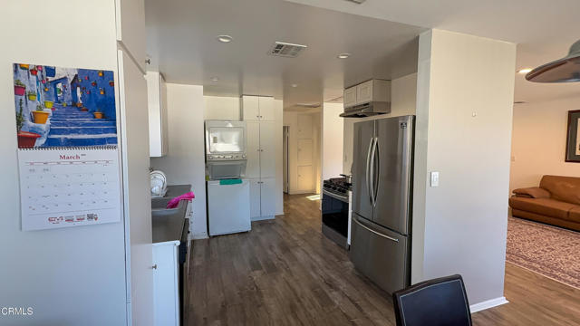 505 Palisade Street, Pasadena CA: https://media.crmls.org/mediaz/0fafa456-fc94-4b80-bee6-daf98a5ca996.jpg