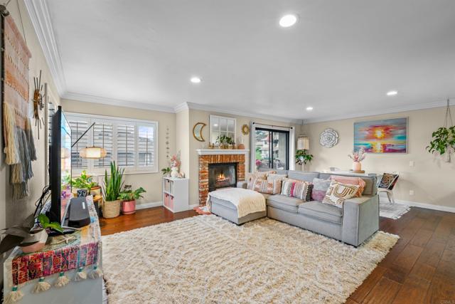 Detail Gallery Image 3 of 23 For 1540 Concord Way #D,  Chula Vista,  CA 91911 - 2 Beds | 2/1 Baths