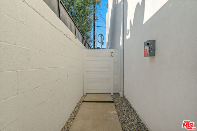 Image 2 for 3137 Curts Ave, Los Angeles, CA 90034
