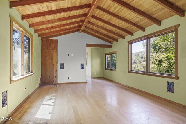 4620 Casitas Pass Road, Ventura CA: https://media.crmls.org/mediaz/0fb0fb0d-99d1-4368-912e-6e7db04a5a5b.jpg