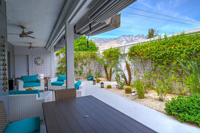 477 Desert Lakes Drive, Palm Springs CA: https://media.crmls.org/mediaz/0fb149c1-c27b-48fe-96ba-3d48eee05d5b.jpg