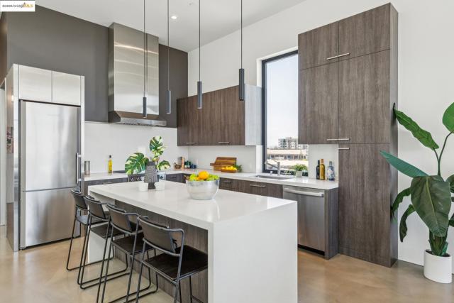 809 Folger Ave, Berkeley CA: https://media.crmls.org/mediaz/0fb36e08-83c4-48b8-abac-e066b519c41b.jpg
