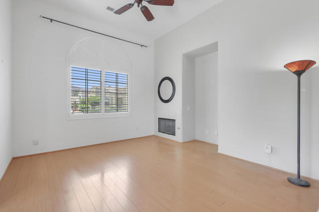 47788 Dancing Butterfly, La Quinta CA: https://media.crmls.org/mediaz/0fb37008-b2ed-4f05-86f4-9c72fe39bfcb.jpg