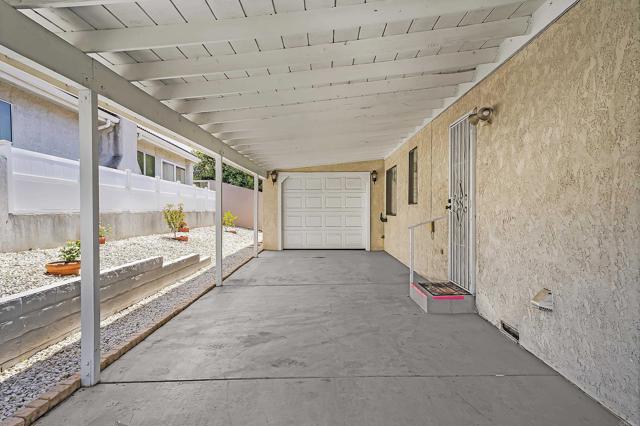 2010 W San Marcos Boulevard, San Marcos CA: https://media.crmls.org/mediaz/0fb40d11-c76c-4137-a487-7238154088ef.jpg