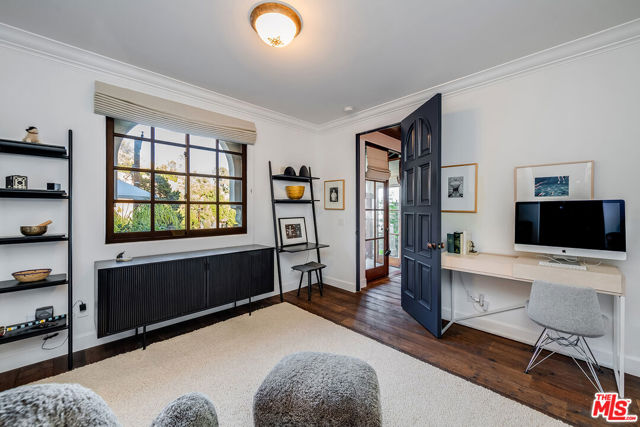 1925 Curson Place, Los Angeles CA: https://media.crmls.org/mediaz/0fb4fee6-709d-4f2c-9a62-a76e3af431e8.jpg