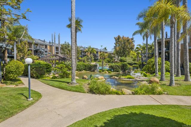 4006 Layang Layang Circle, Carlsbad CA: https://media.crmls.org/mediaz/0fb50e33-036a-4388-9b5e-05bcf37fecc9.jpg