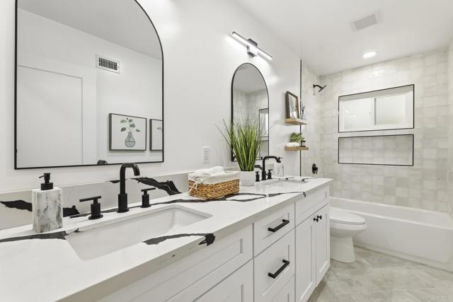 Detail Gallery Image 25 of 43 For 1019 Torole Cir, Vista,  CA 92084 - 3 Beds | 2 Baths