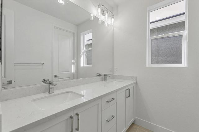 1005 Sinopia Terrace, San Ramon CA: https://media.crmls.org/mediaz/0fb6fe1a-6020-4c51-9457-df79daa2949b.jpg