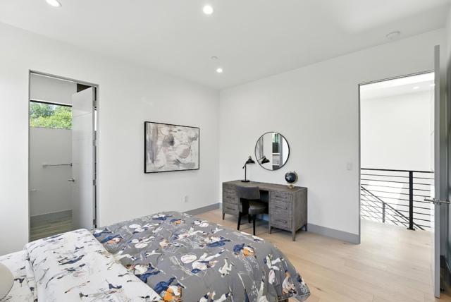 1127 Hillslope Place, Los Altos CA: https://media.crmls.org/mediaz/0fb7bcd2-e4d0-4a31-8671-b2baa888d17d.jpg