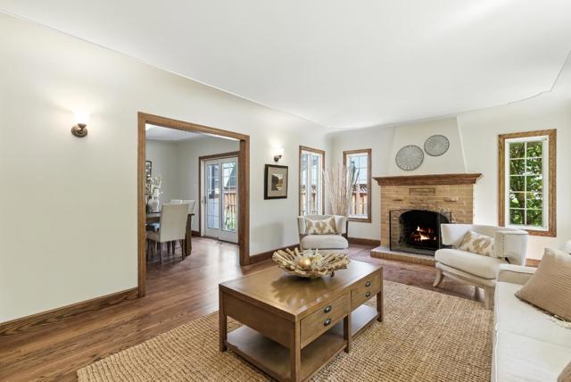 158 Oakdale Street, Redwood City CA: https://media.crmls.org/mediaz/0fb8e395-573e-466f-9b02-f89684c951df.jpg