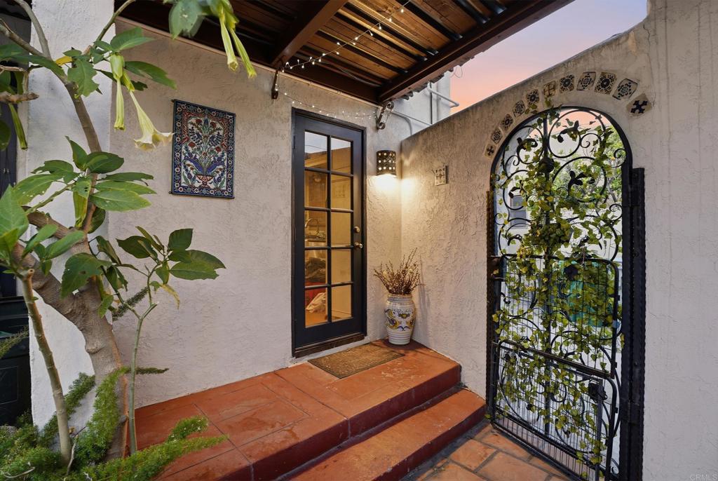 4820 Vista Street - photo 2