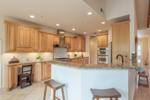 10233 Reese Circle, Salinas CA: https://media.crmls.org/mediaz/0fb93d37-26e3-42be-8789-d7fd58161641.jpg