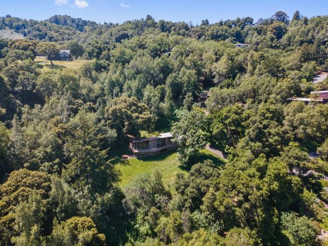40 Deer Path Drive, Portola Valley CA: https://media.crmls.org/mediaz/0fb9a514-f150-4079-b8bb-aa943145b106.jpg