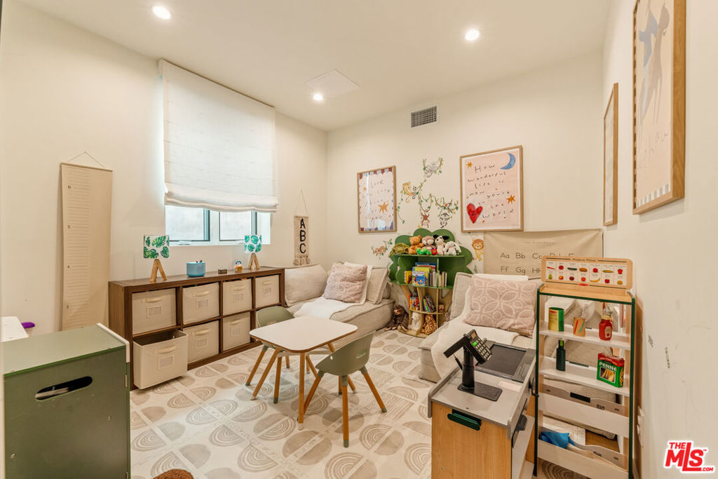 MLS #26669419 image #19